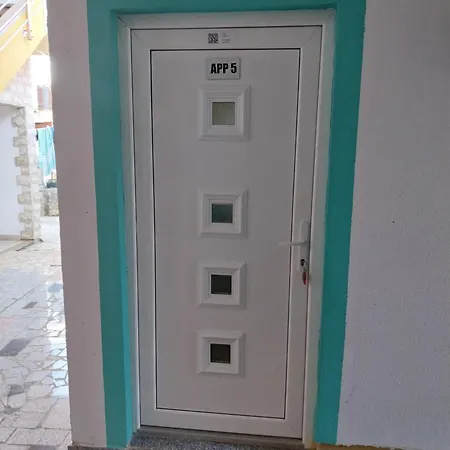 Apartment Palma 5 *